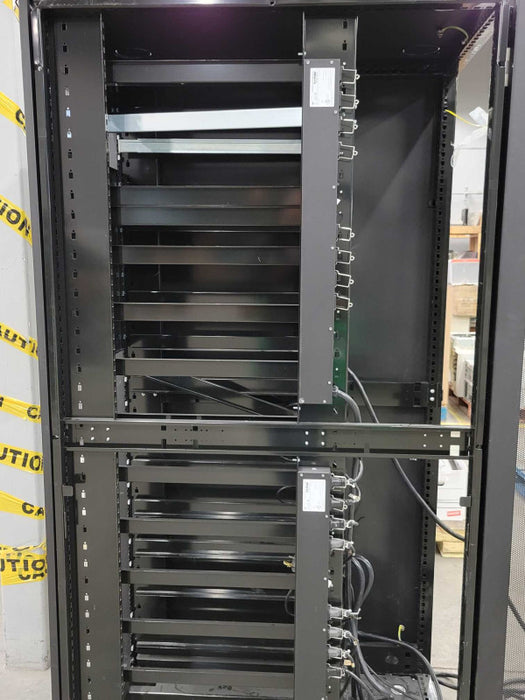 Hitachi 42U Rack with Side Covers, 4x Spectrum Power 72A-130BMHEN-01 PDUs SEE _