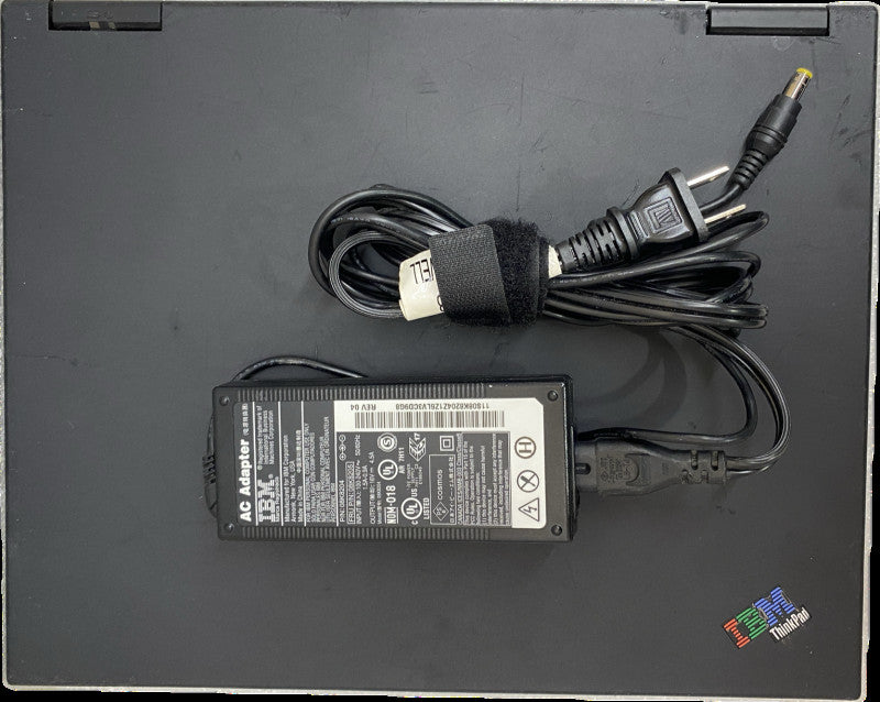 IBM ThinkPad 600X Vintage Laptop Intel Pentium III 500MHz With Power Adapter