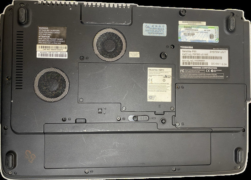 TOSHIBA Satellite P30 Vintage Laptop Intel Pentium 4 1GB RAM No HDD