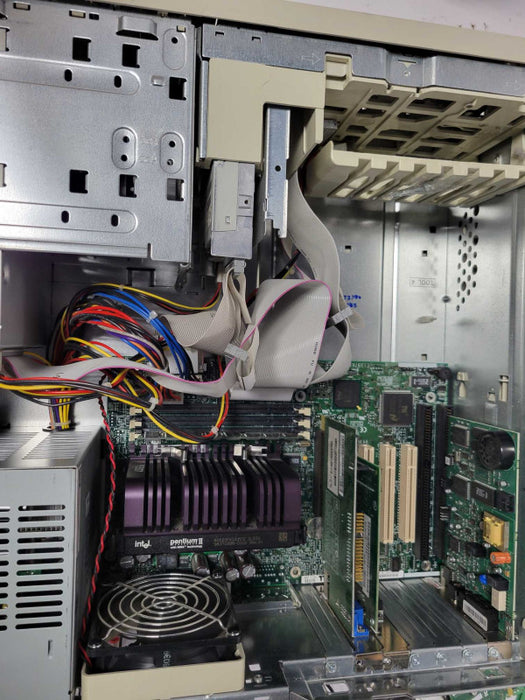 VINTAGE DELL DIMENSION XPS D300 PC PENTIUM II 133MHZ 32MB No HDD _