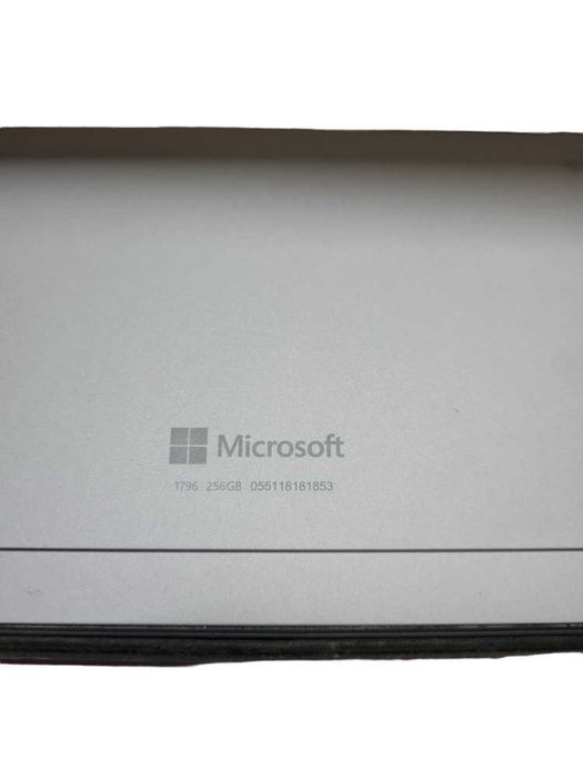 Microsoft Surface Pro - Core i5-7300U | 8GB | 256GB SSD (READ) %