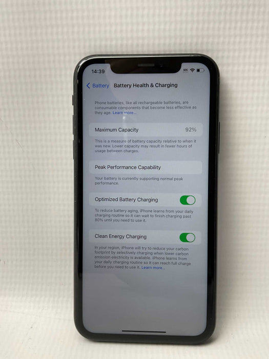 Apple iPhone Xr 64GB UNLOCKED  -