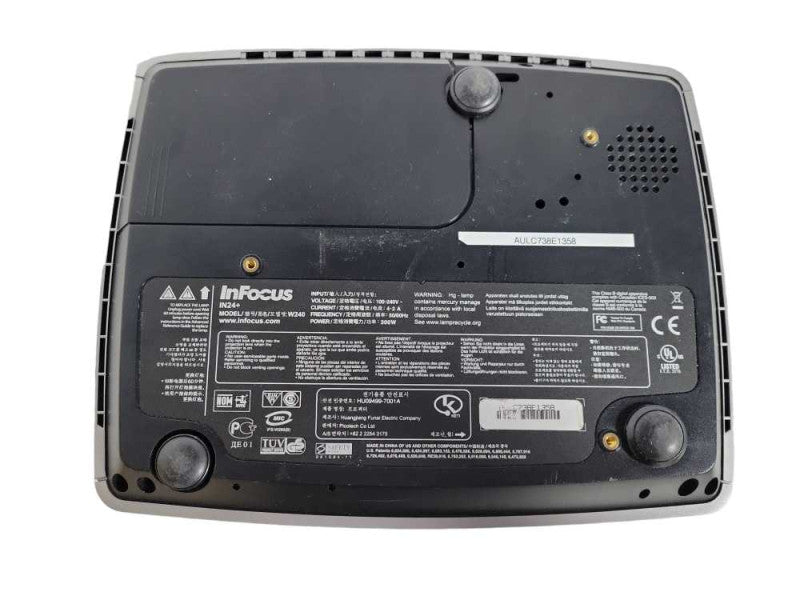 Infocus IN24 DLP Projector 800x600 1700 Lumens !