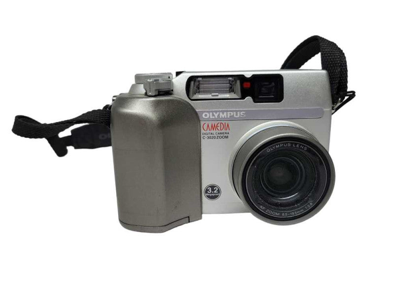 Olympus CAMEDIA C-3020 ZOOM Digital Camera 3.2 Megapixel %