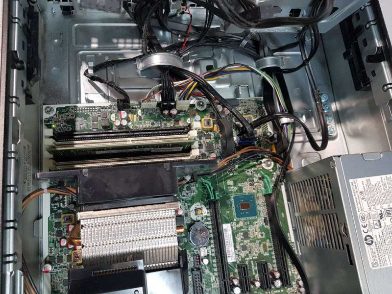 HP Z240 SFF Workstation i7- 6700 CPU @ 3.40GHz 8GB DDR4 RAM Q