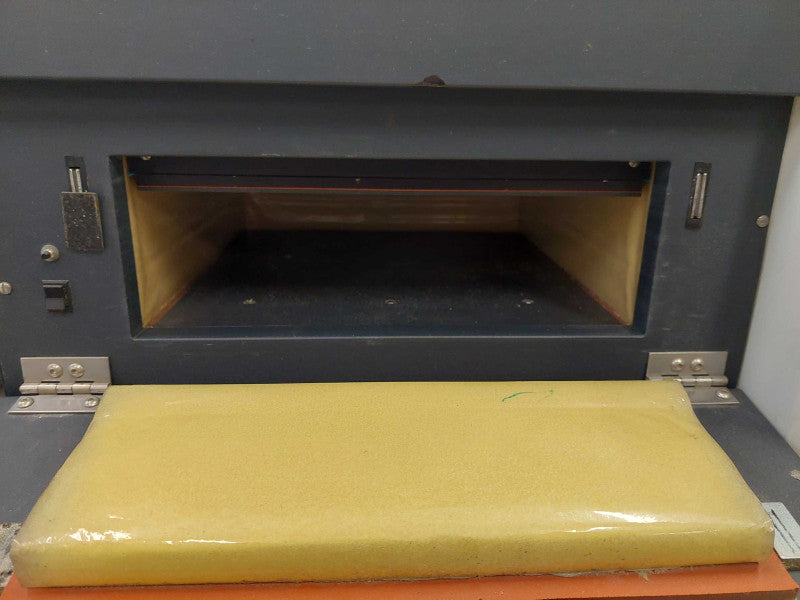 Holometrix Model: L2300-v1 Holometrix micromet thermal conductivity tester ?