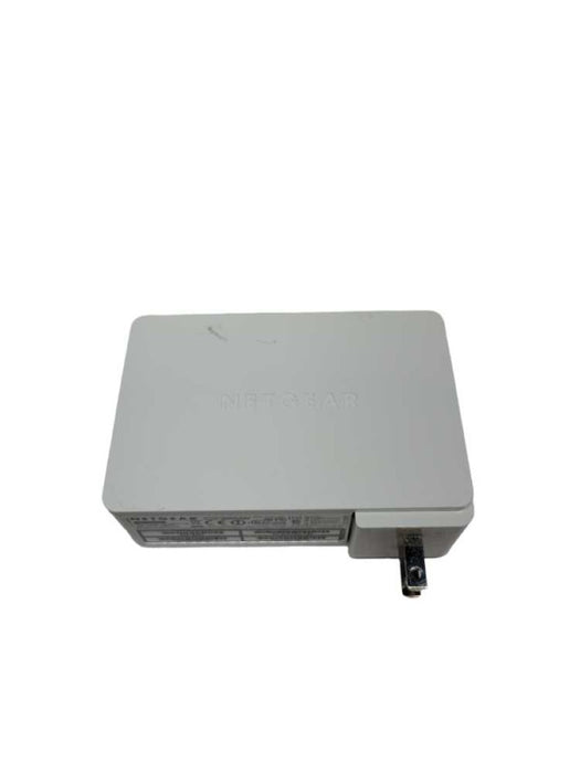 NETGEAR Universal DualBand WiFi Extender (WN3500RP) %