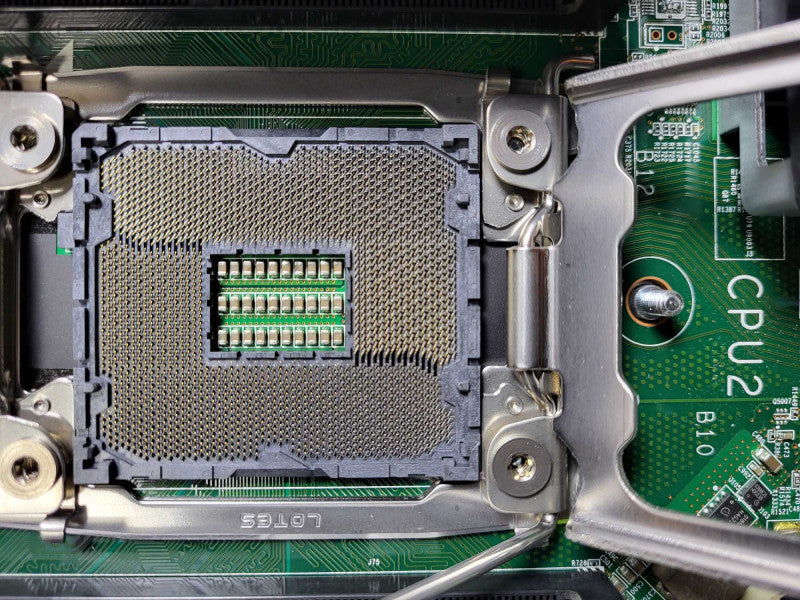 DELL PowerEdge R820 No CPU/RAM/HDD READ $