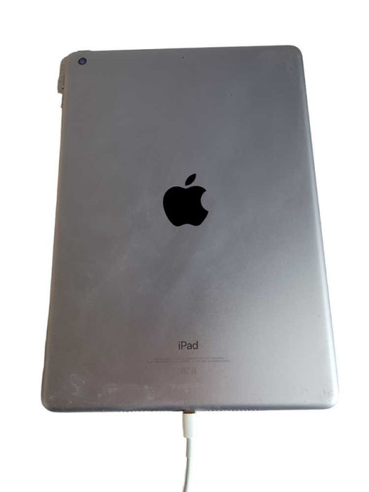 Apple iPad 6th Gen 32GB (A1893) - READ {