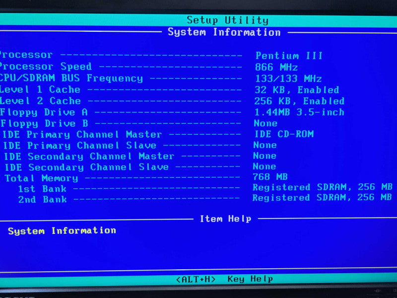 Vintage Acer Altos 600e - 2x Pentium III @ 866Mhz | 768MB ECC PC133 | 2x PSU %