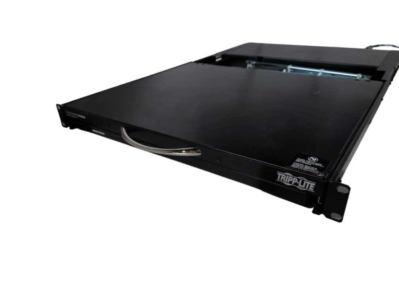 tripplite Rackmount console B021-000-17 17\\" LCD 1366 x 768 @ 60Hz #