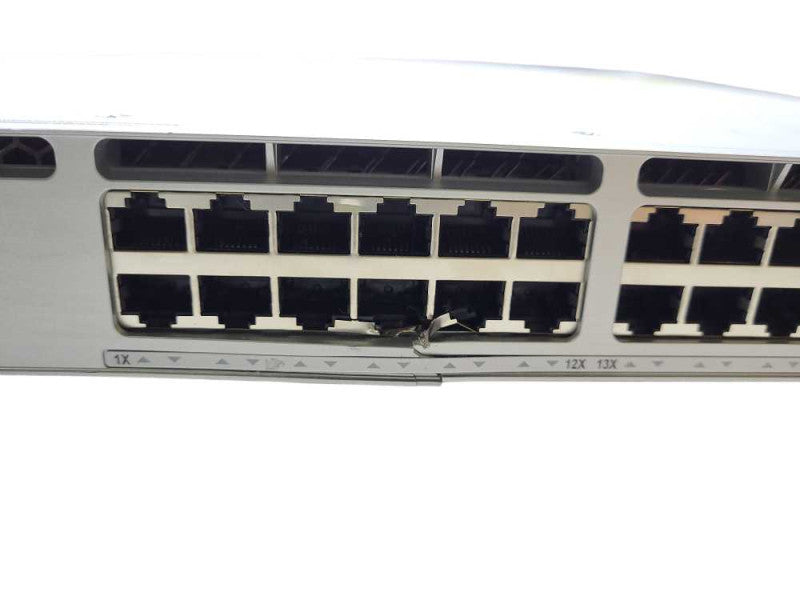 Cisco Catalyst C9300-24P-E 24-Port Gigabit Managed PoE+ Ethernet Switch READ $