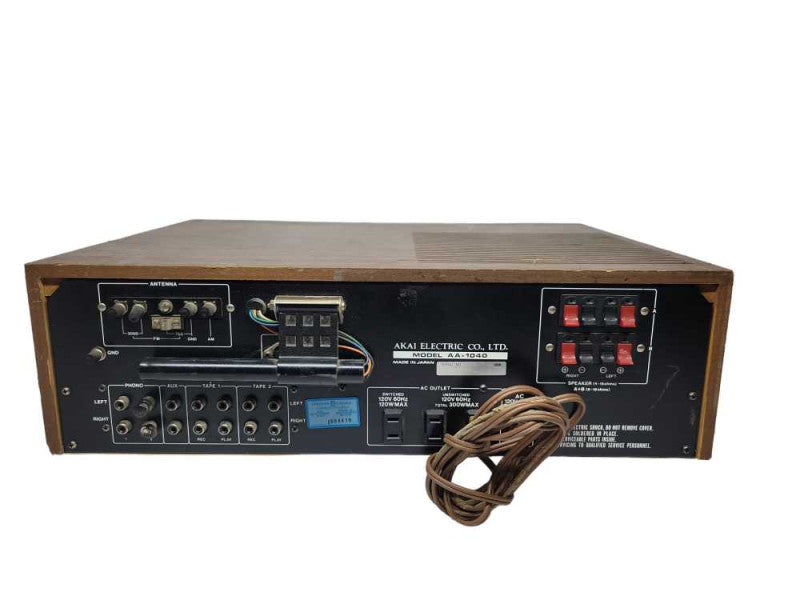 AKAI AA-1040 STEREO RECEIVER %