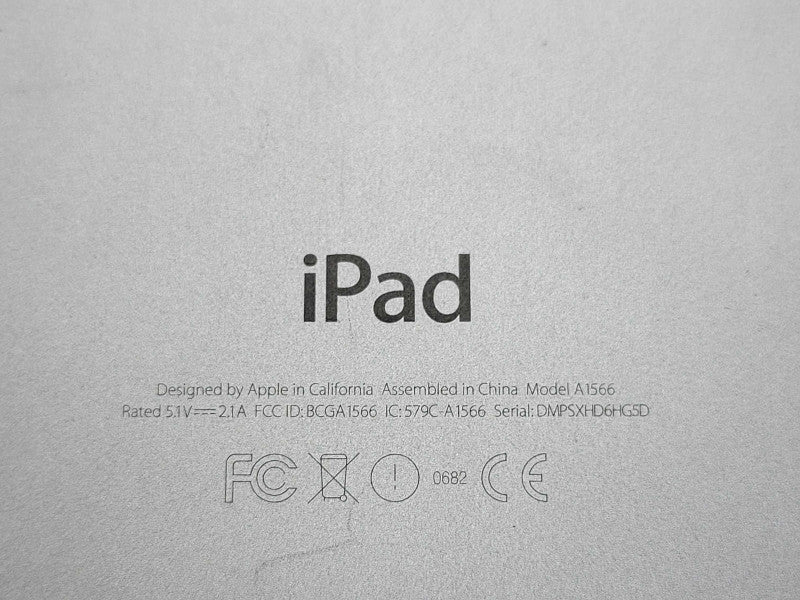 Apple iPad Air 2 A1566 32GB Space Gray 9.7\\"  w/ Charger  _