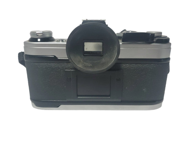 Canon AE-1 Vintage 35mm Film Camera (READ) |