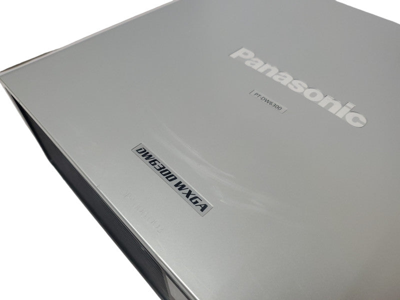 Pansonic PT-DW6300 WXGA DLP Home Cinema Projector Q|
