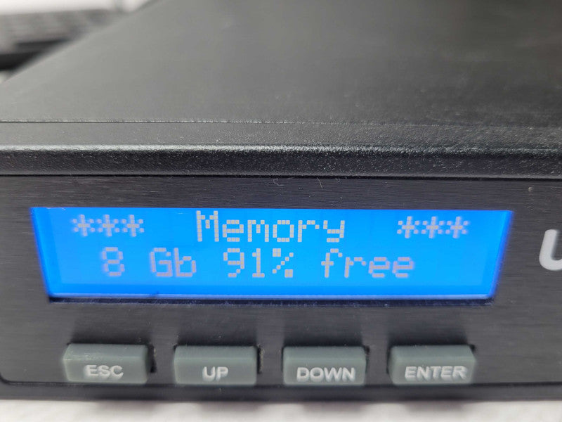 Arista Caswell CAR-2070 Untangle z6 1U network communication appliance, READ _