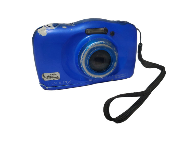 Nikon Coolpix W150 13.2MP Digital Camera (READ) |