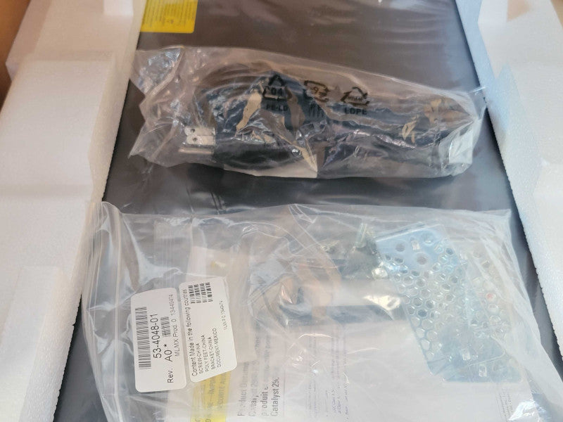 Cisco WS-C2960X-24PS-L Catalyst 24 Port GigE PoE 370W  Q_