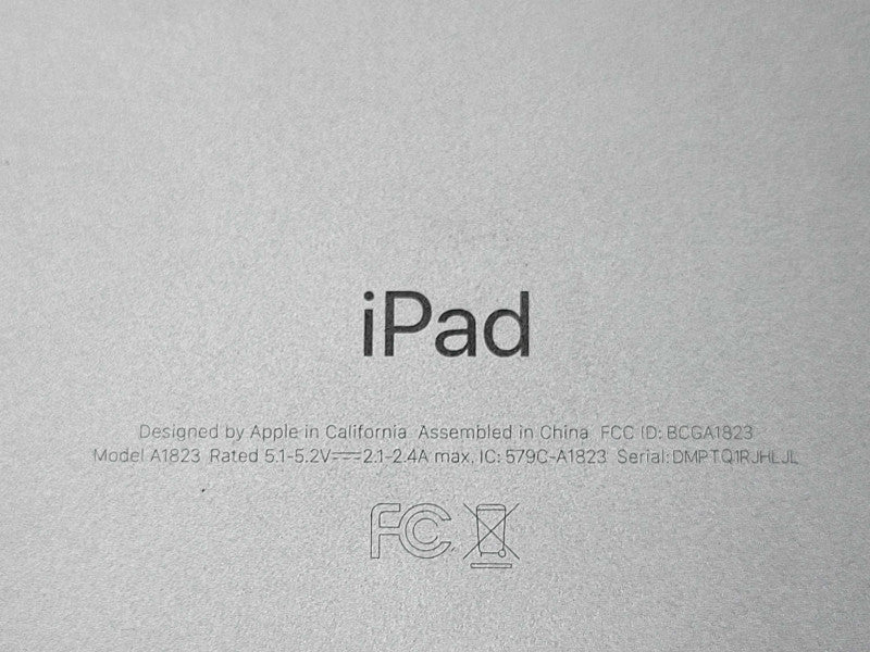 Apple iPad 5th Gen 128GB (A1823) _