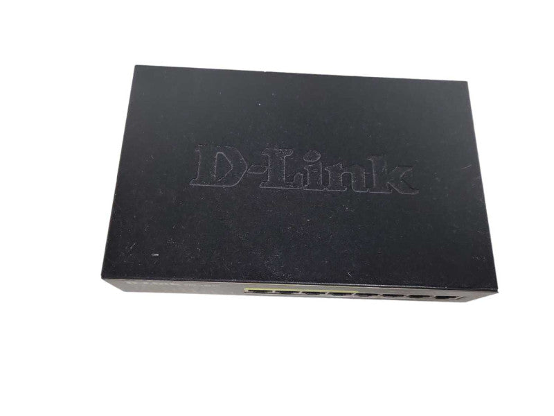 D-Link DGS-1008P 8-Port Gigabit Desktop PoE Switch !