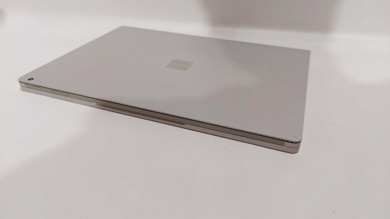 Microsoft Surface Pro 1796 i5-7300U @ 2.60ghz / 8gb ram / 256gb ssd #