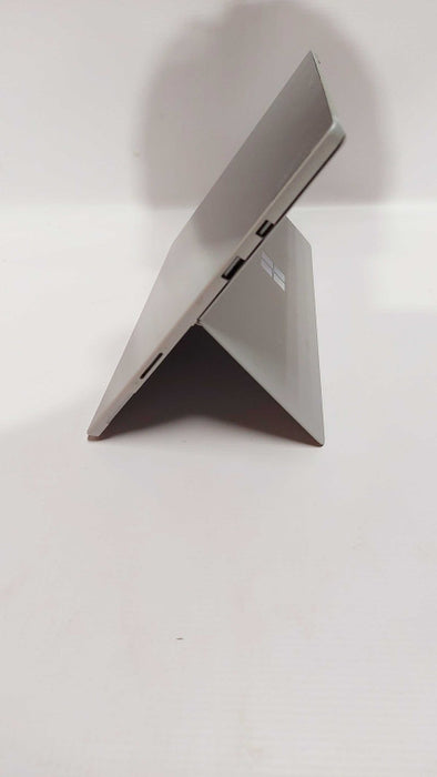 Microsoft Surface Pro 1796 i5-7300U @ 2.60ghz / 8gb ram / 256gb ssd #