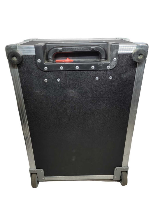 Case Design - Travel Trunk with Handle %