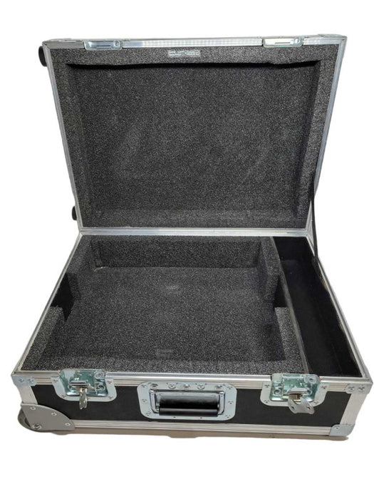 Case Design - Travel Trunk with Handle %