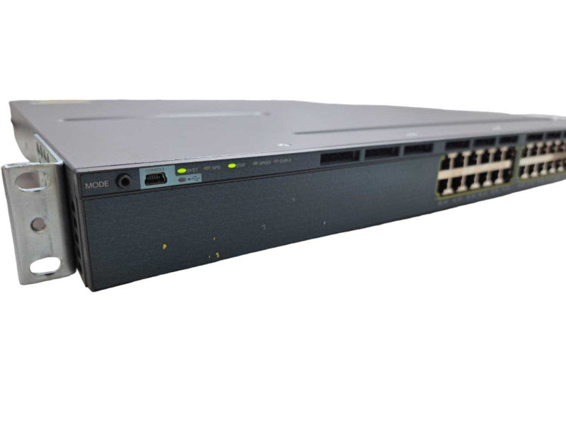 Cisco WS-C3560X-24T-S 24 Port Layer 3 Gigabit Switch + 1G SFP Module )