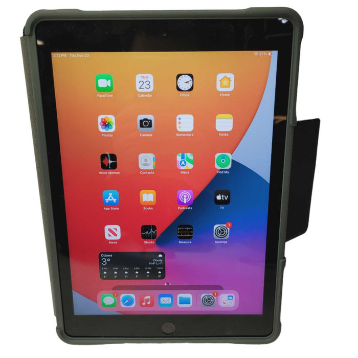 Apple iPad (6th generation) 32GB UNLOCKED  -