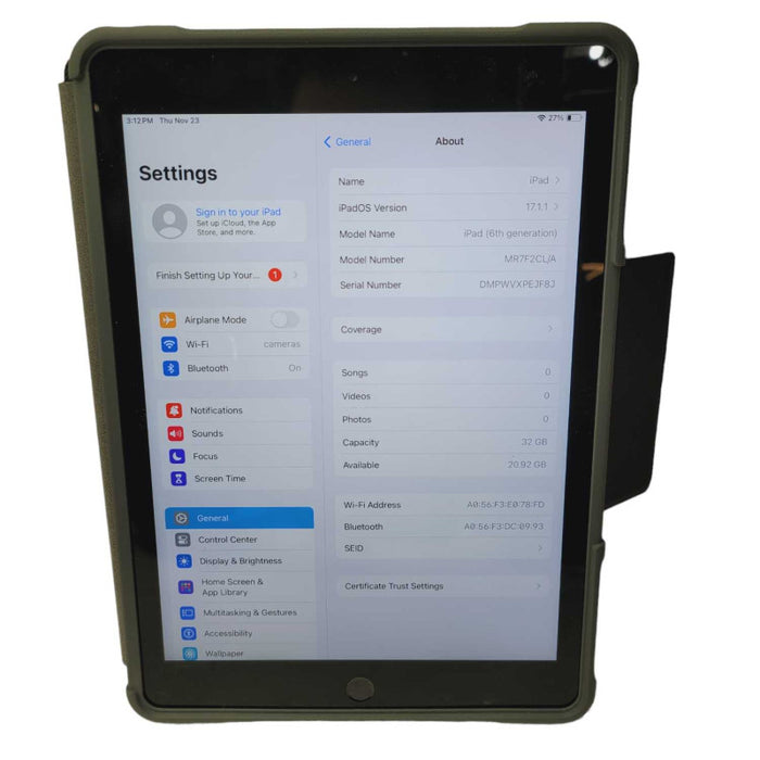 Apple iPad (6th generation) 32GB UNLOCKED  -