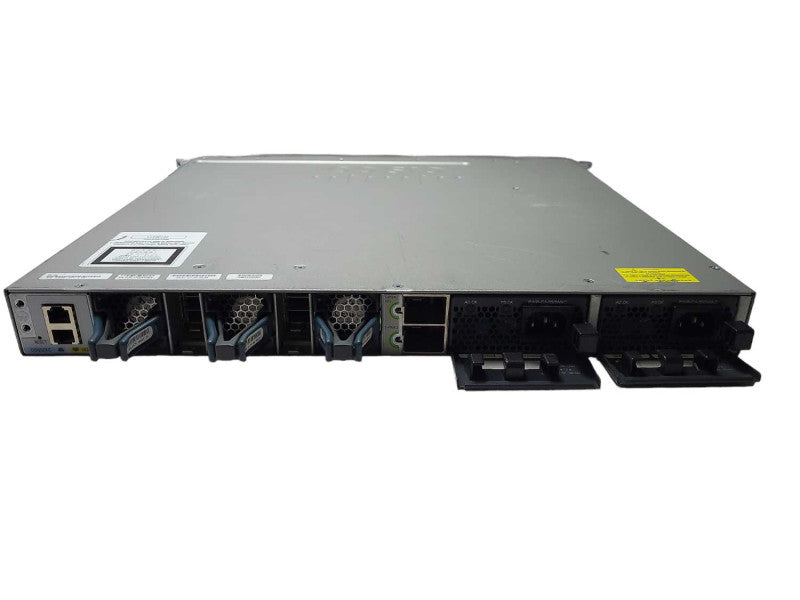 Cisco Catalyst WS-C3850-24T-L 24-Port Gigabit Switch READ Q$