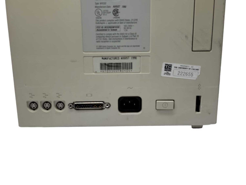 Apple M1030 15\\" Apple Monochrome Portrait Display %