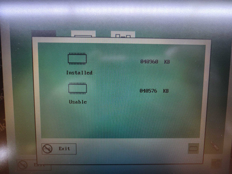 VIntage - IBM ThinkPad 760EL - Intel Pentium | 40MB RAM | NO HDD | PWR ADPTR %