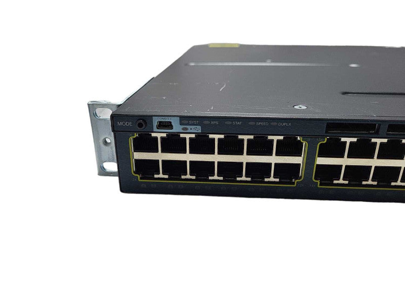 Cisco WS-C3560 Series gigabit PoE Switch WS-C3560X-24P-E w/ C3KX-NM-10G Module Q$