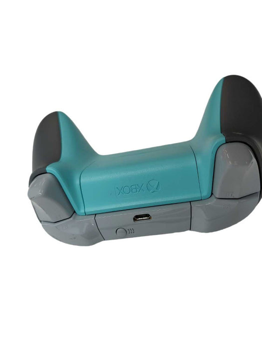 Microsoft Xbox One Controller Model: 1708 teal and grey Q?