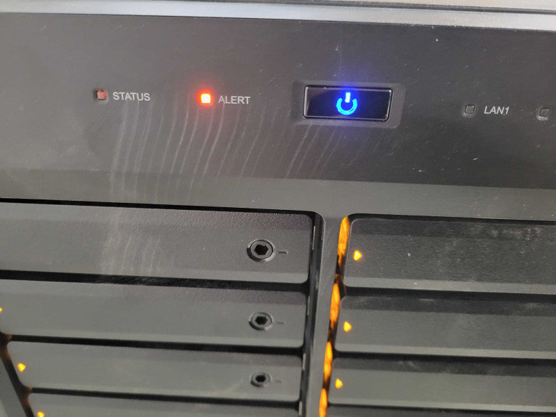 Synology DS2415+ 12-bay NAS DiskStation READ !