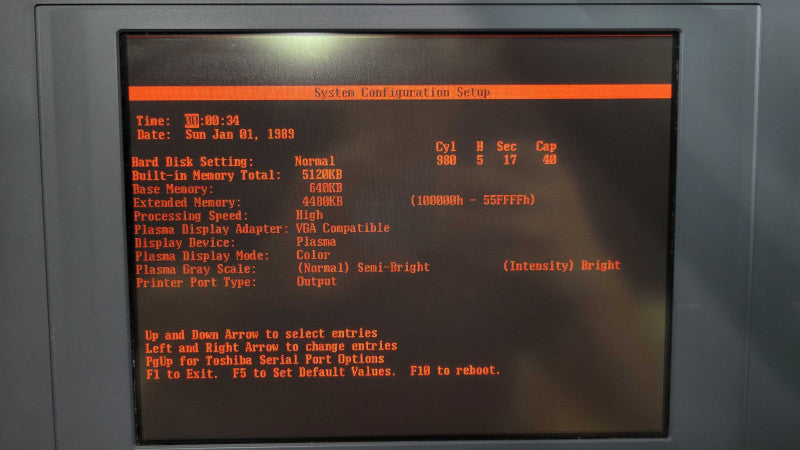 Vintage Toshiba T3200SX System Unit Portable Computer Laptop %