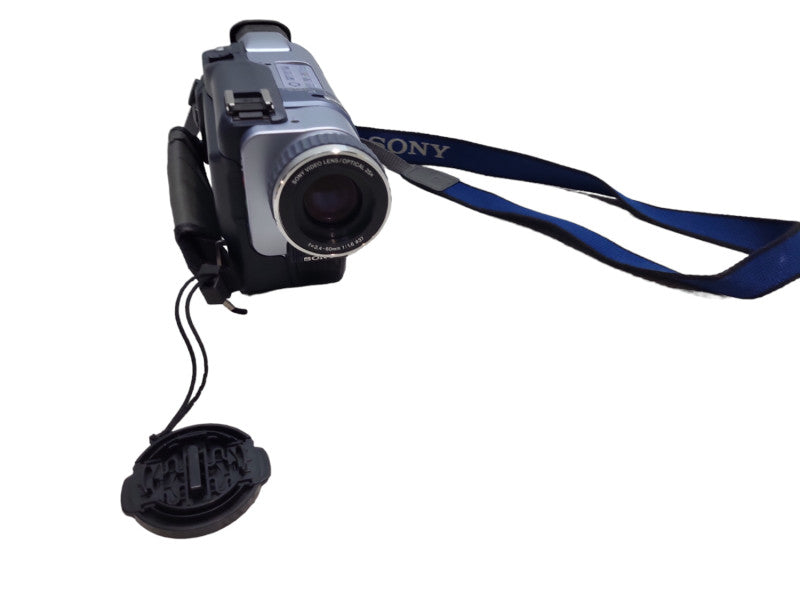 Sony DCR-TRV240 Digital Handy CAMCORDER &