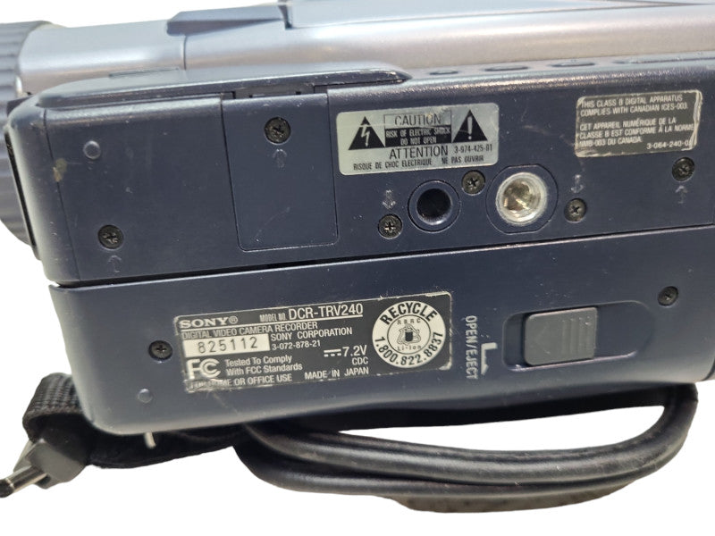 Sony DCR-TRV240 Digital Handy CAMCORDER &