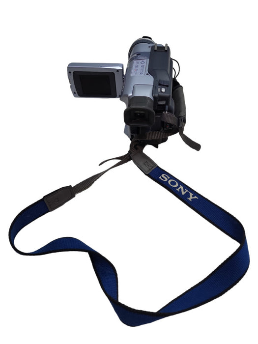 Sony DCR-TRV240 Digital Handy CAMCORDER &