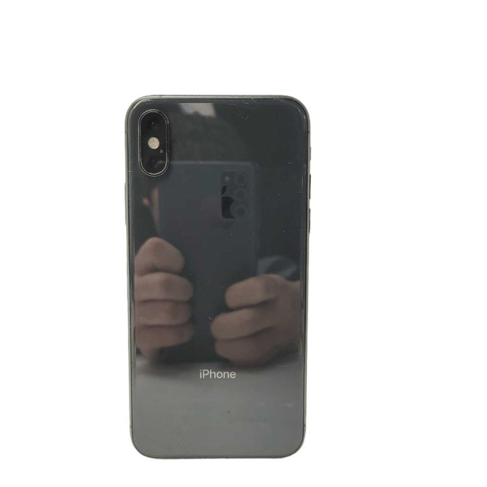 Apple iPhone Xs 64GB UNLOCKED Plz READ  -