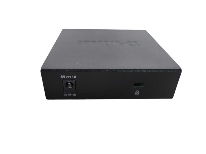 D-Link DGS-105 5 Port Gigabit Desktop Ethernet Switch !
