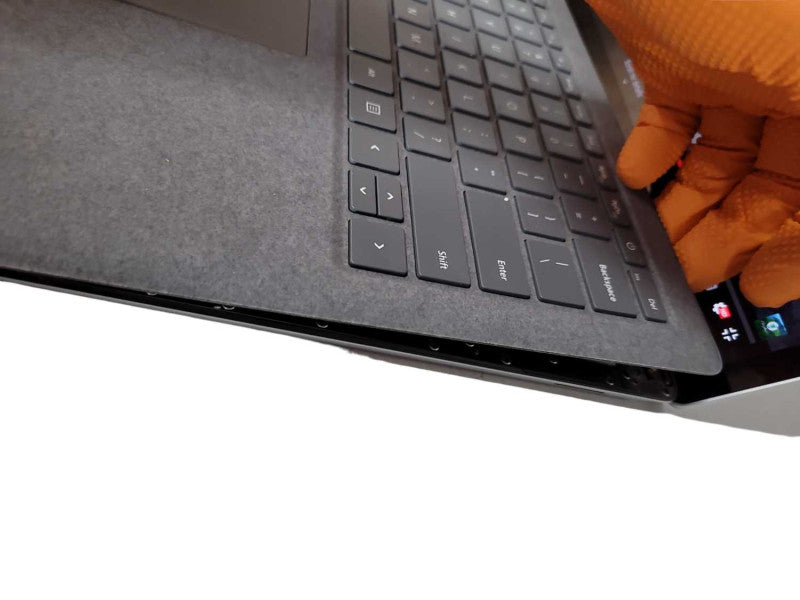 Microsoft Surface Laptop 3 - i5-1035G7, 8GB RAM, 256GB SSD - READ Î