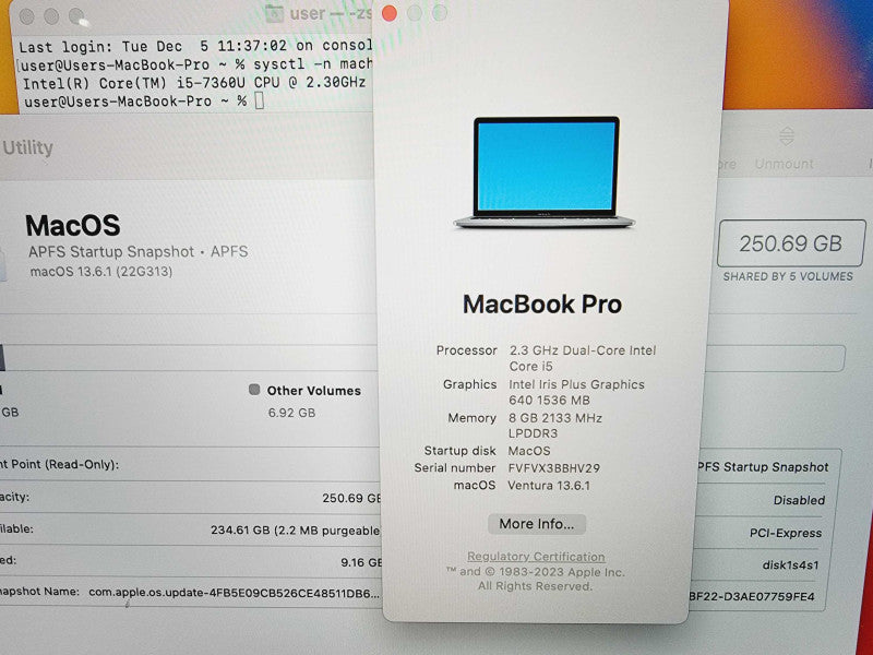 Apple Macbook Pro 2017 13\\" Core i5-7360U @ 2.3GHz 8GB DDR3 250GB SSD [Read] (