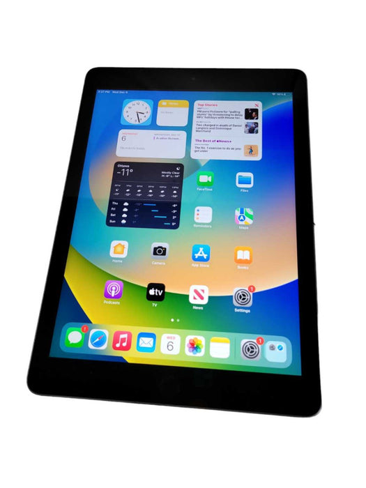 Apple iPad 5th Gen 32GB (A1822) Î