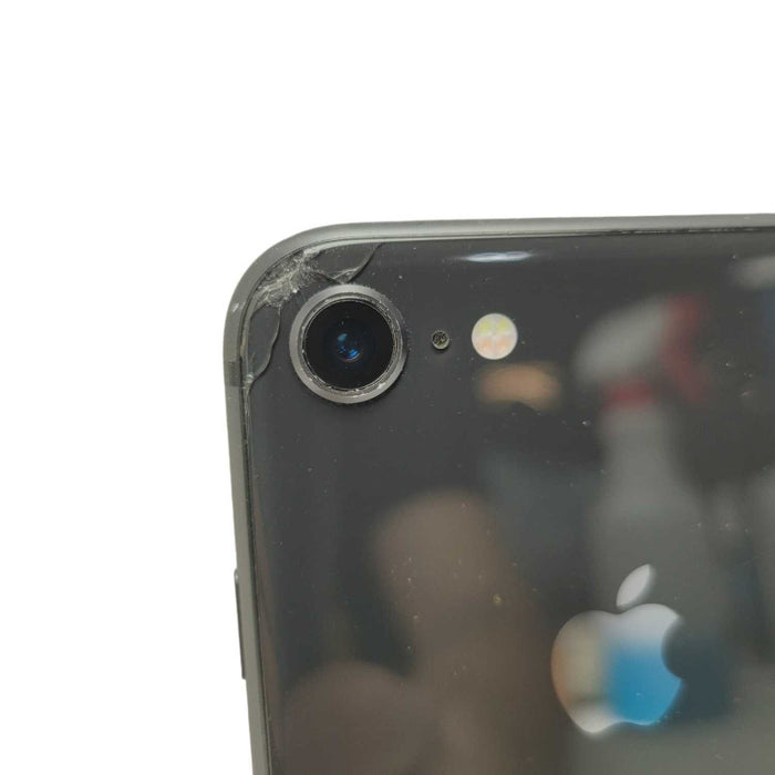 Apple iPhone 8 64GB UNLOCKED Plz READ  -