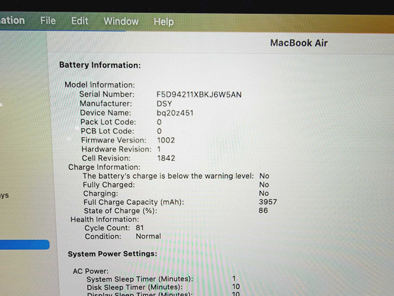 Apple Macbook Air 2019 13\\" Core i5-8210Y @ 1.6GHz 8GB DDR3 120GB SSD (