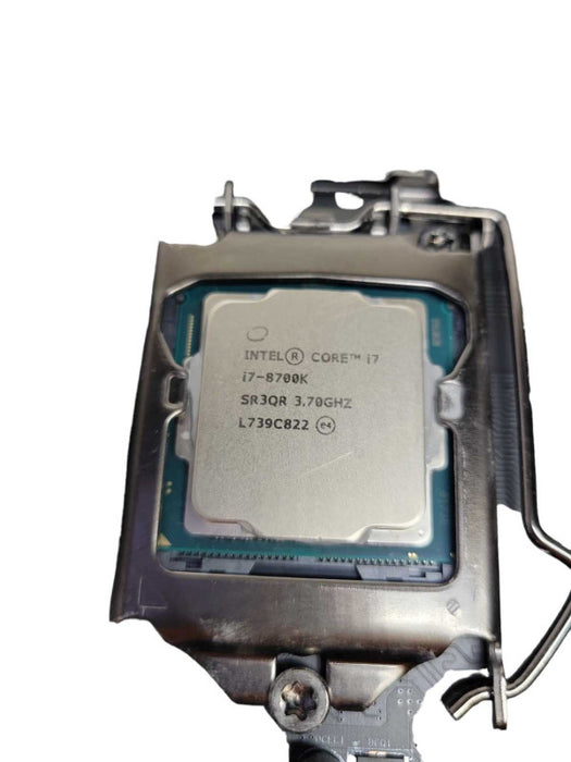 Intel Core i7-8700K @ 3.7GHz | Gigabyte Z370N Wi-Fi + Optane %